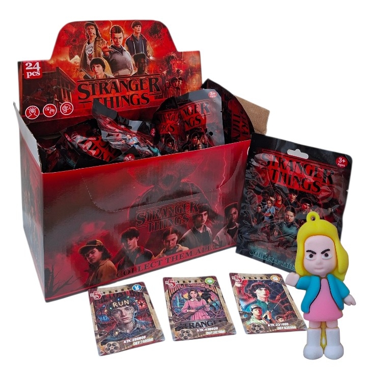 Очень странные дела Фигурка + 3 карточки 24 уп (Stranger Things)